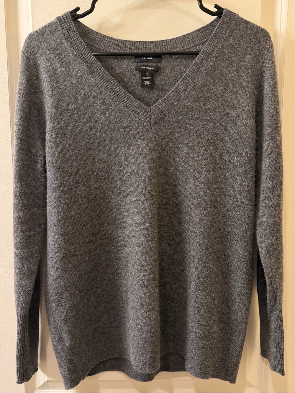 Halogen 100% Cashmere V-Neck Sweater Gray Medium Petite